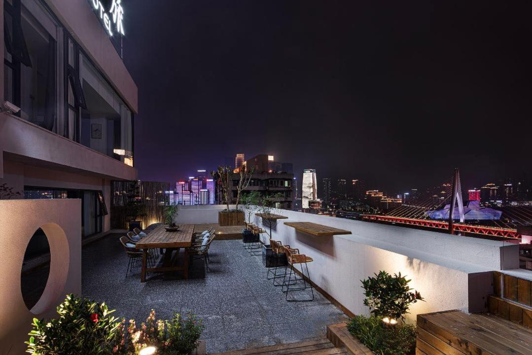 Walling Hotel - Chongqing Jiefangbei Hongyadong Екстериор снимка