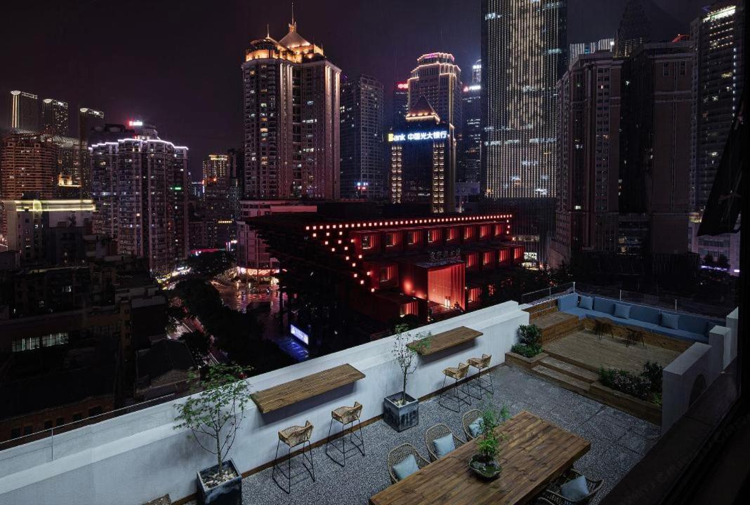 Walling Hotel - Chongqing Jiefangbei Hongyadong Екстериор снимка