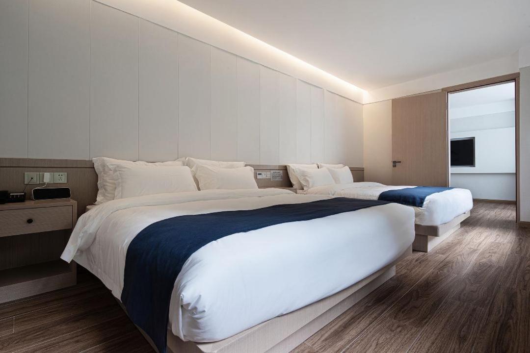 Walling Hotel - Chongqing Jiefangbei Hongyadong Екстериор снимка